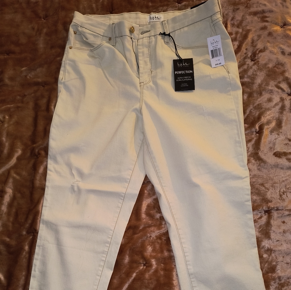 Nicole Miller distressed jeans, size 14, off white
